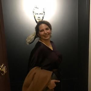 Meet your Posher, Nadia